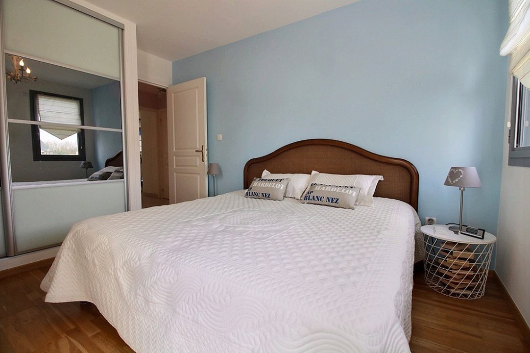 /picture/helios/116252002/QUEENVICT E21/2_2026-03-06CET08h00-04.jpg